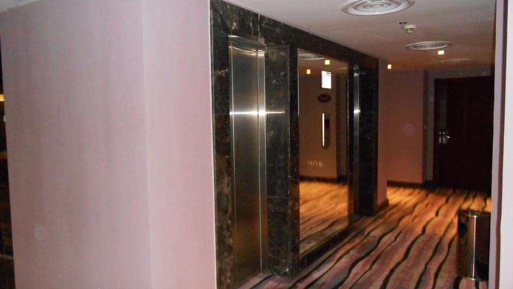 Grand Mayral Hotel Al-Chubar Zewnętrze zdjęcie